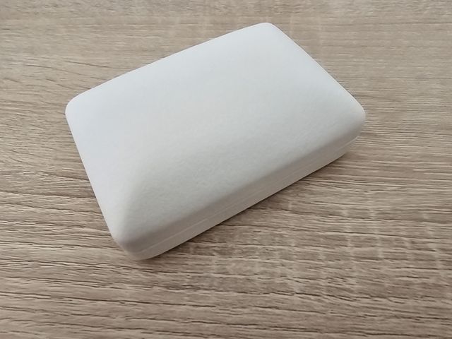 シンプルでかわいい専用ケースに入れていただきました。