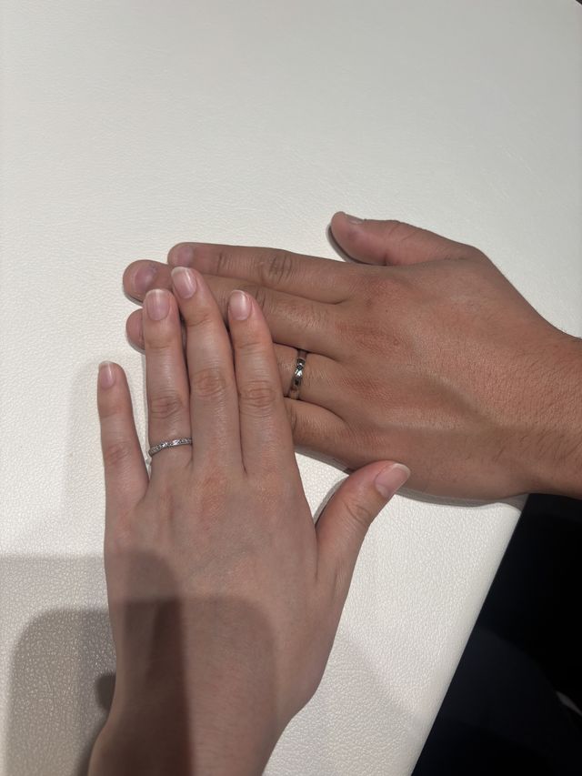 結婚指輪を購入時に撮りました。