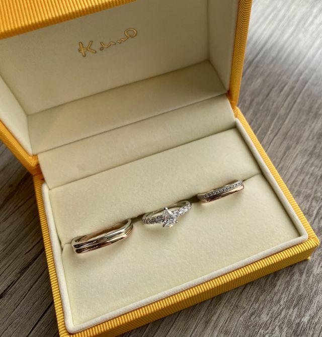 婚約指輪はオーダーメイド、結婚指輪は「クワトロ」です