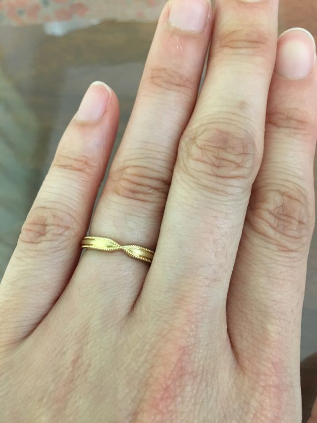 重ねづけをするために細めにしました