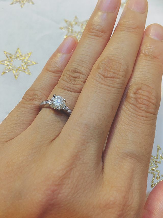 0.7カラットのダイヤ