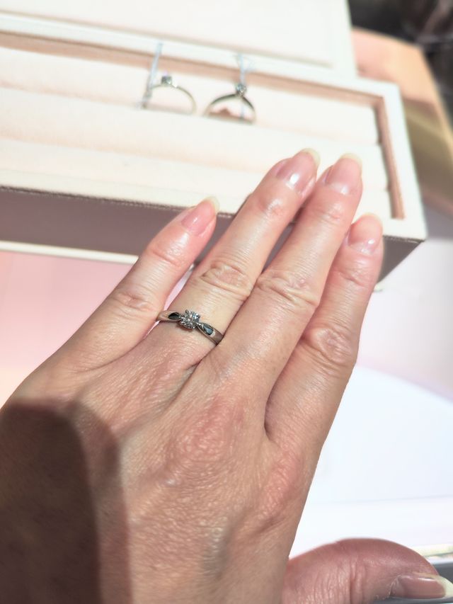 婚約指輪ハーモニー