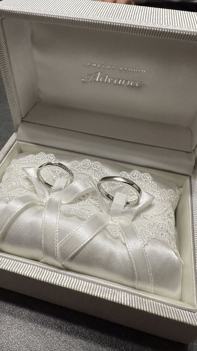 アクアのデザインの結婚指輪。