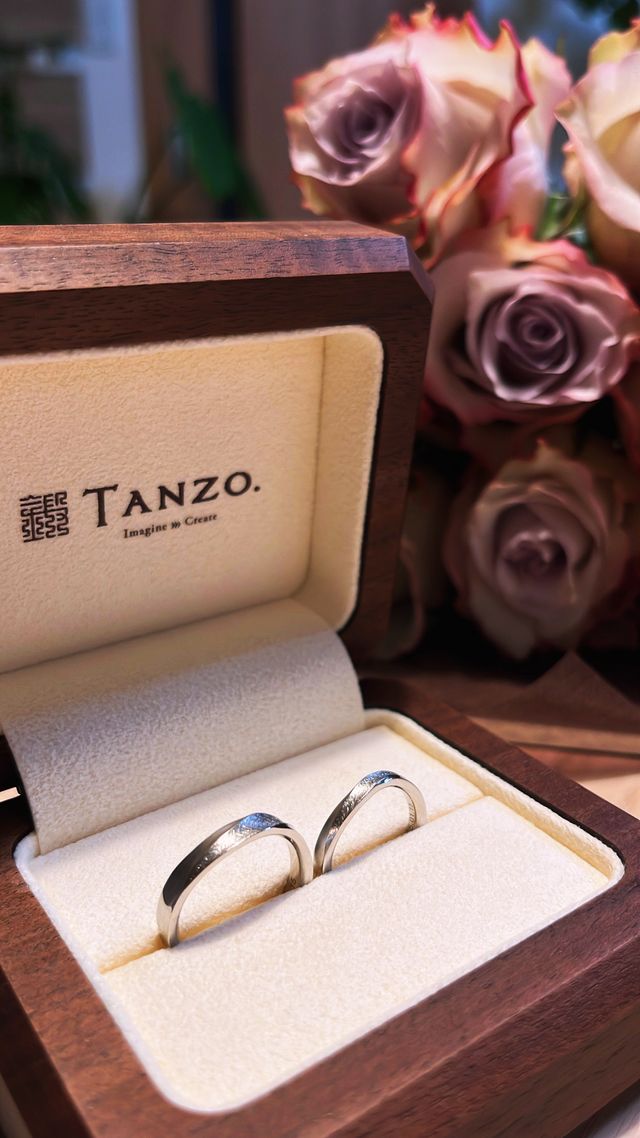 えぐり3面、和紙加工とマット加工を施した指輪