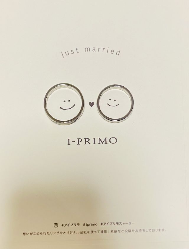 指輪受け取り日に指輪の写真専用に貰ったので撮りました！