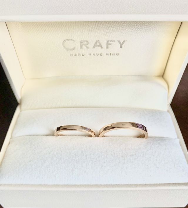 シンプルですが着け心地などを見ながら一から手作りで作りました