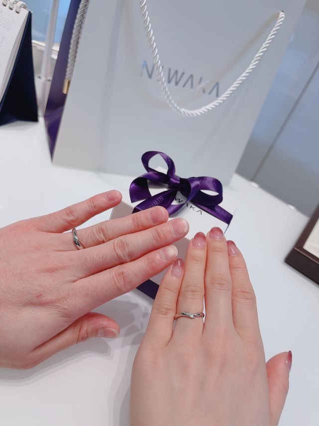 初桜という指輪です
日本らしく儚さがでていてとても素敵でした