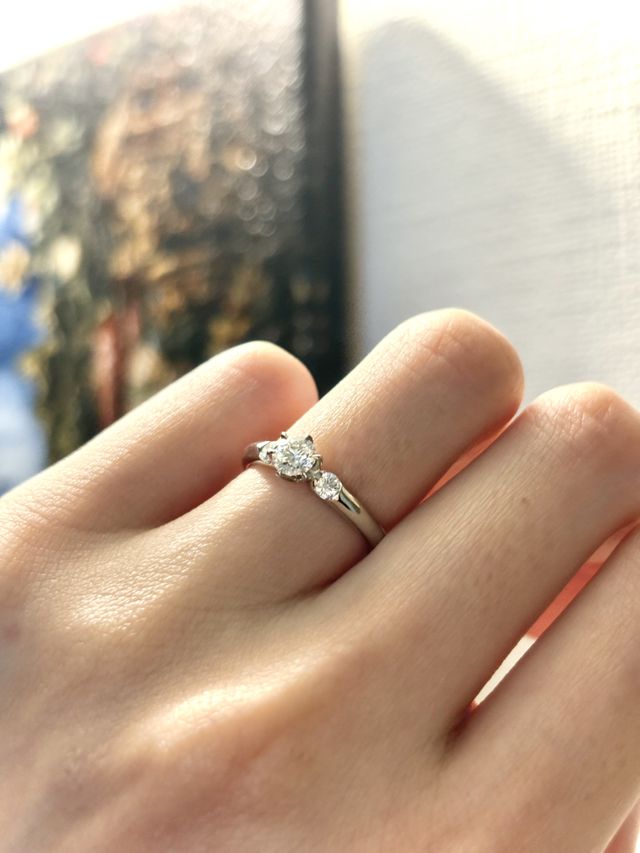 彼からいただいた婚約指輪です。