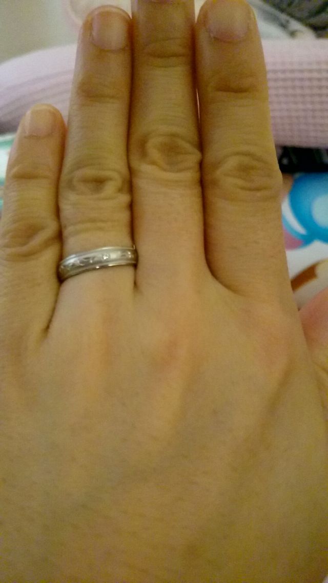 ハワイアンジュエリーみたいな唐草模様