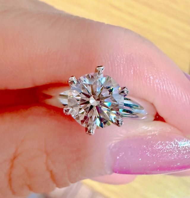 ダイヤの質にこだわりました。