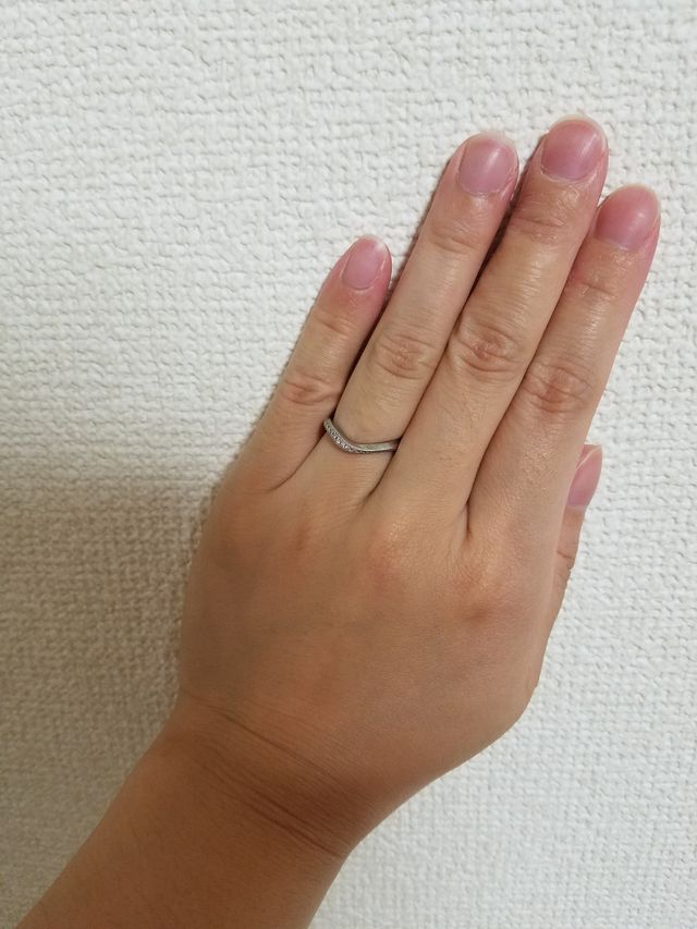 つける角度によって見え方が変わります