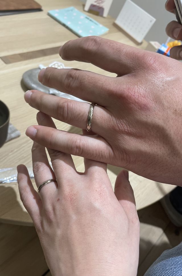 出雲大社のしめ縄をイメージした指輪。
