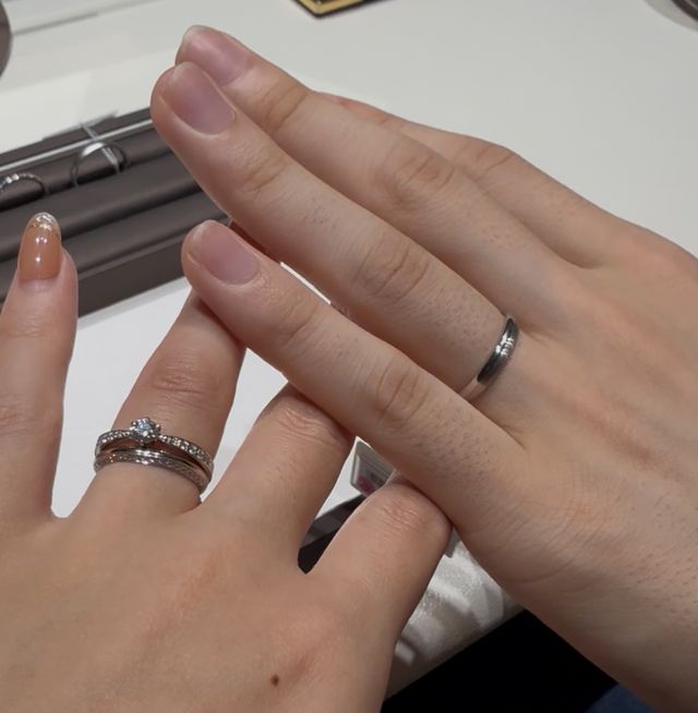 婚約指輪は別ブランド