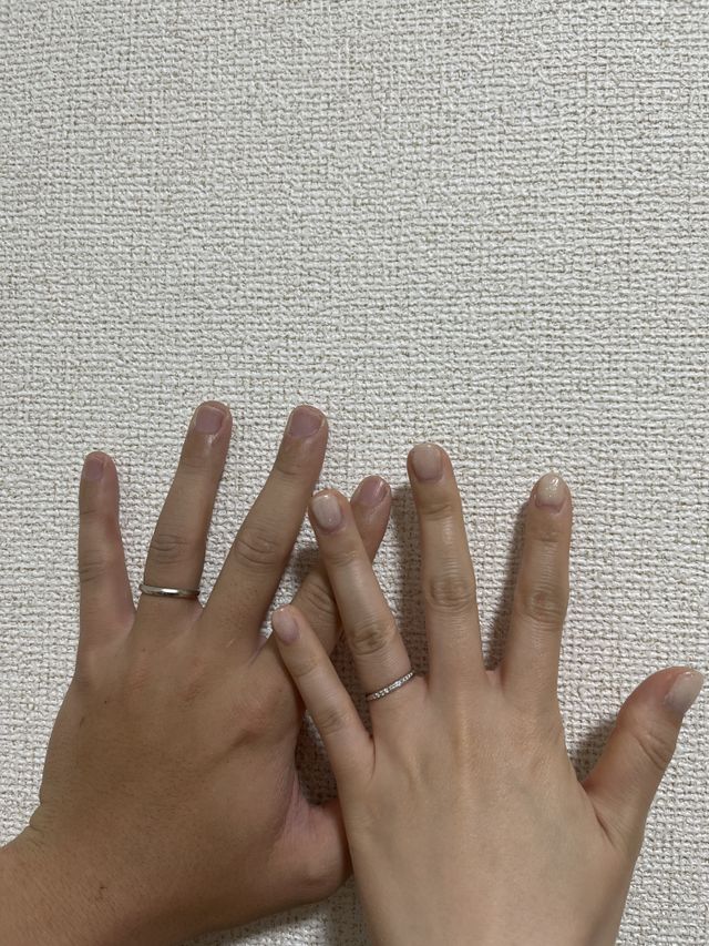 結婚指輪を受け取った日に記念に撮りました。