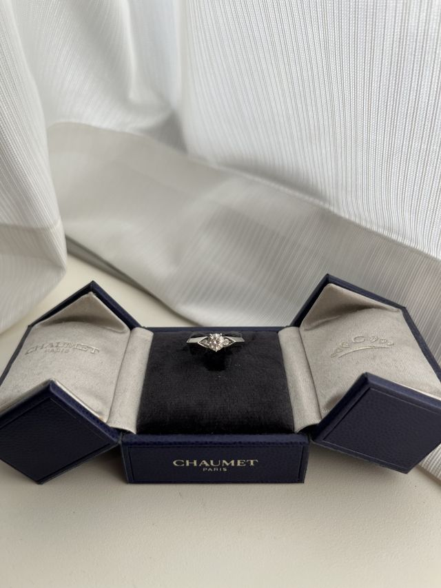 ボックスも観音開き型でとても高級感があり気に入ってます。