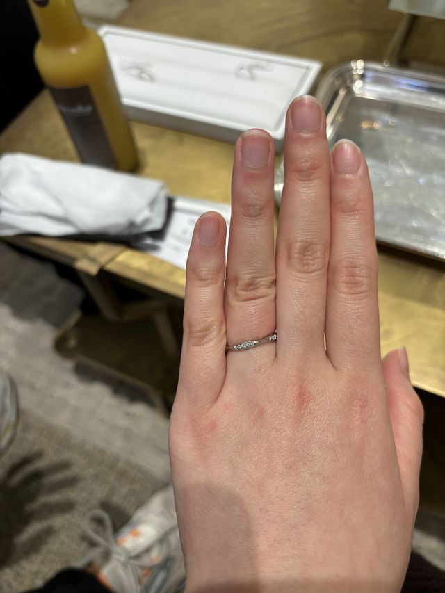 シャネルのカメリアリング、ハーフエタニティ