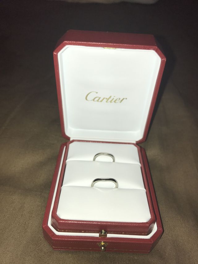 旦那とのペアでの写真です。