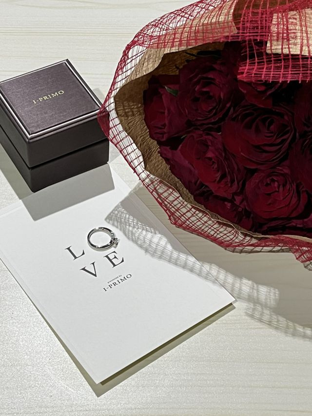 プロポーズの成功後に撮影しました。