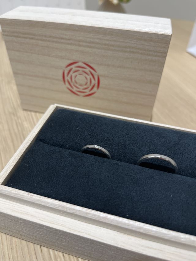 完成お渡し時は木箱に入ってり、
高級感溢れる感じでした。