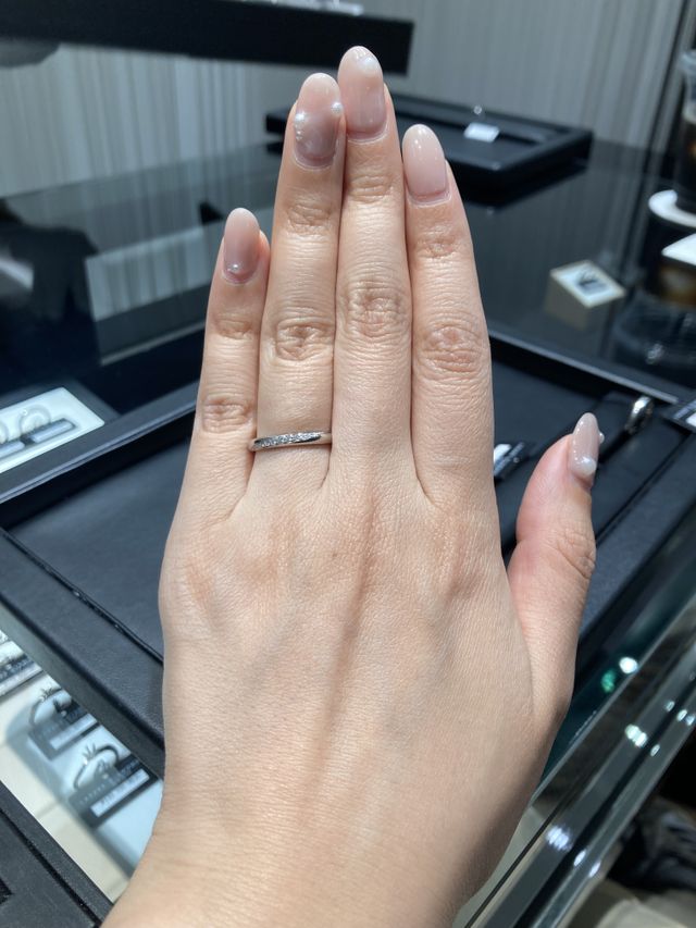 ダイヤモンドがキラキラでかわいいです。