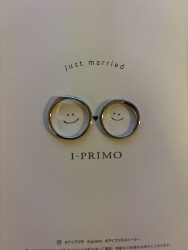 結婚指輪の写真になります