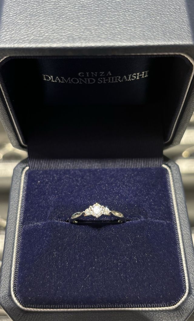 実物はとてもキラキラしていて綺麗です。