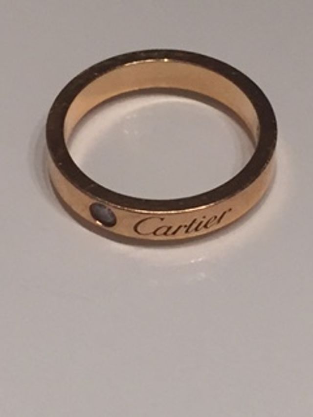Cartierの結婚指輪です