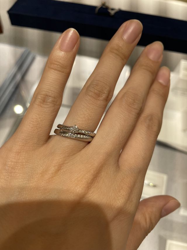 アクアループのセットリングで、重ね付けをしてます！