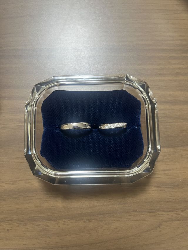 ペアで選びました！
女性の方はダイアで
シンプルで可愛いです