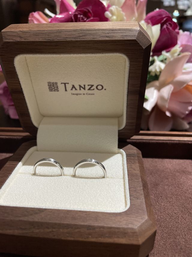 結婚指輪とケース