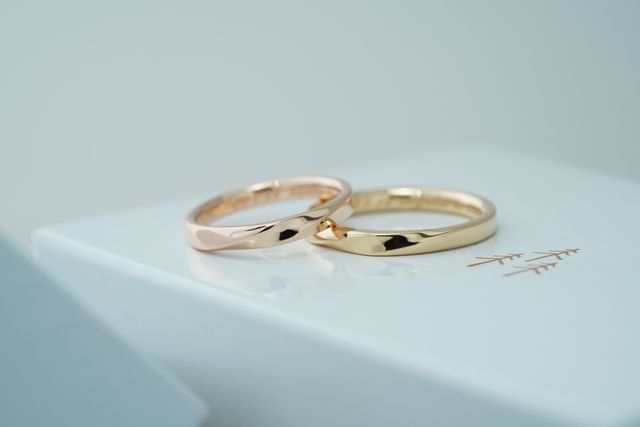 ピンクゴールドとゴールドのお洒落な指輪です♡