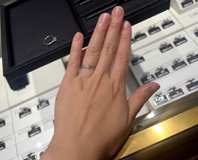 ツイストのデザインです