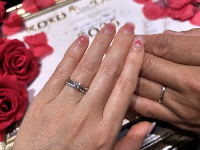 婚約指輪と結婚指輪を受け取りに行った日に撮った写真です