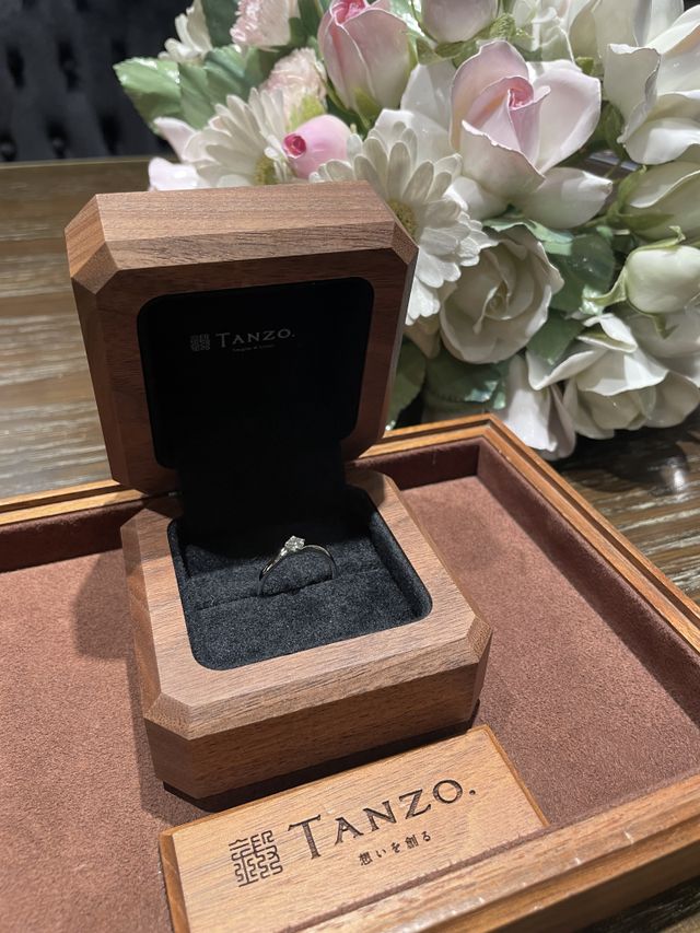 婚約指輪の出来上がり写真