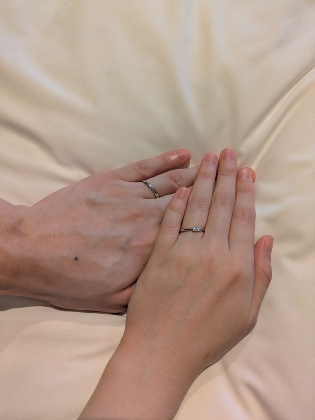 購入当日にホテルで撮影しました！