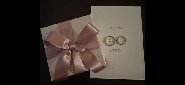 頂いたフォトカードに指輪を置いたら可愛くなりました。