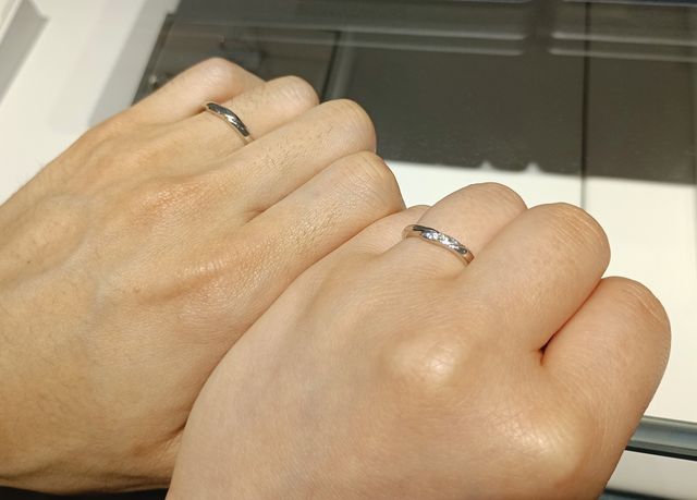 illumity着用時。ダイヤモンドの輝きが美しい。