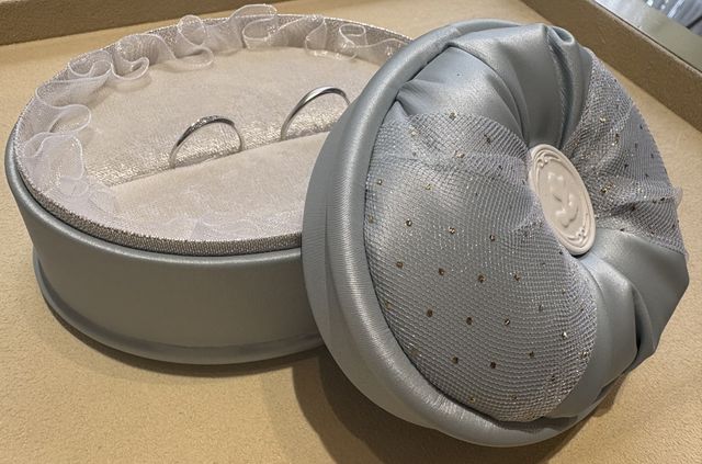 可愛いリングピローもプレゼントでいただけます。