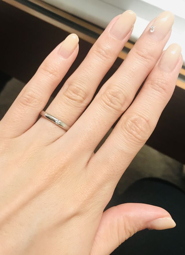 リング幅、ダイヤの埋め込みを選ばせて頂きました。
