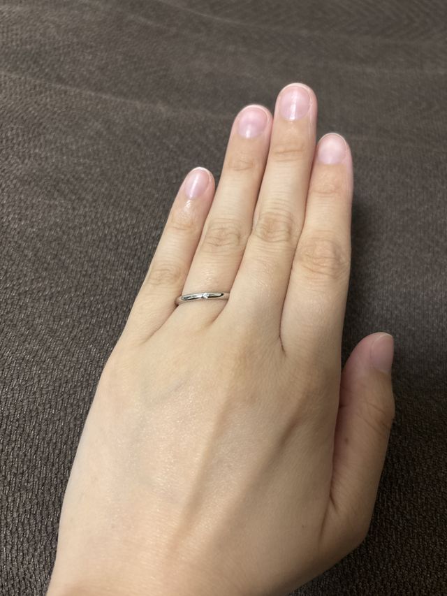 指輪を着用している写真