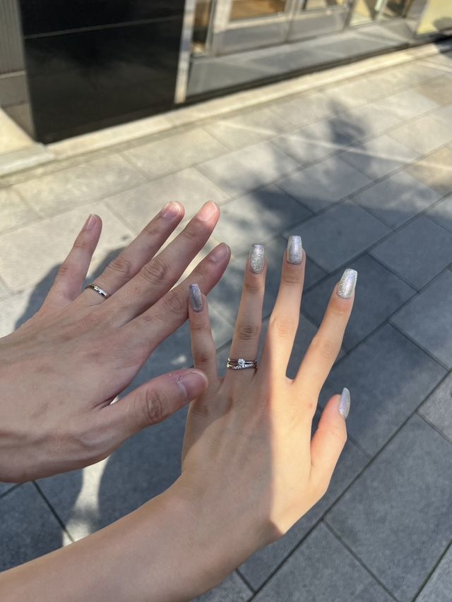 2人で購入した結婚指輪と婚約指輪