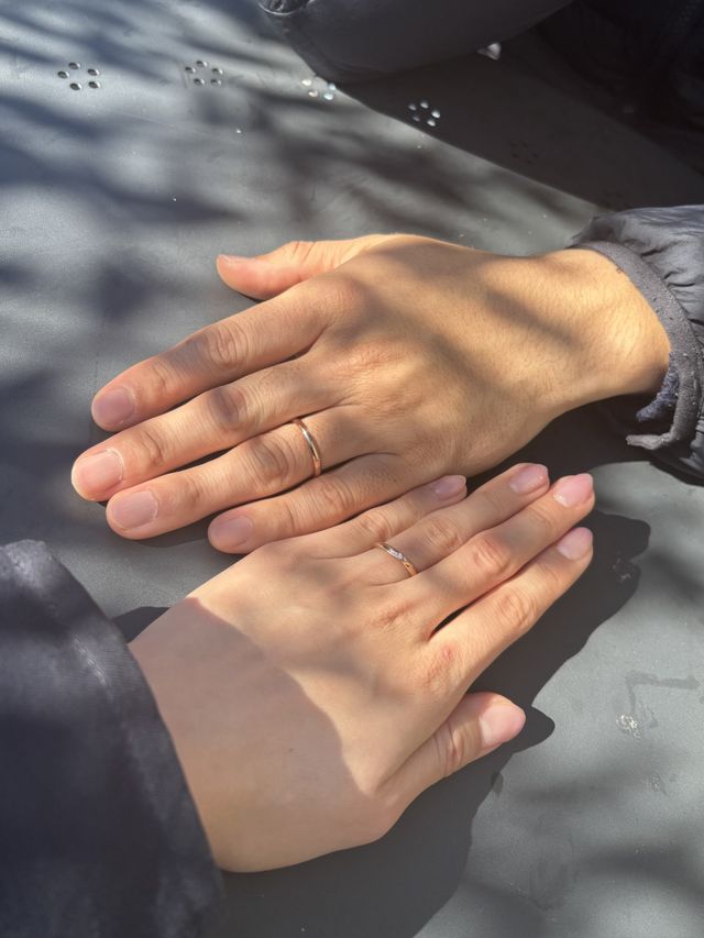 指輪を着用している写真