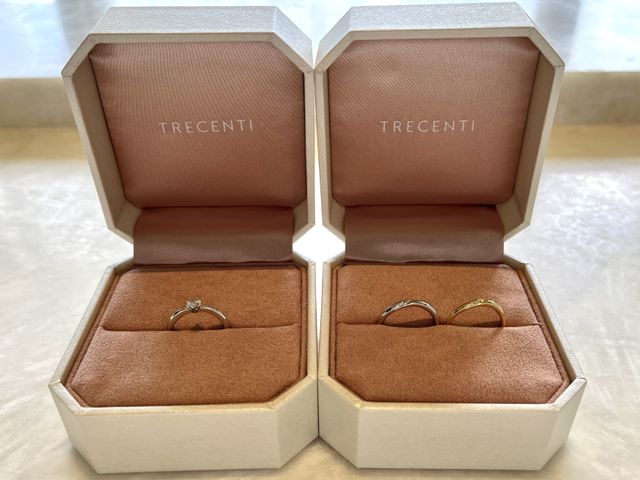 婚約指輪:ウェヌス　0.18ct
結婚指輪:ウェヌス