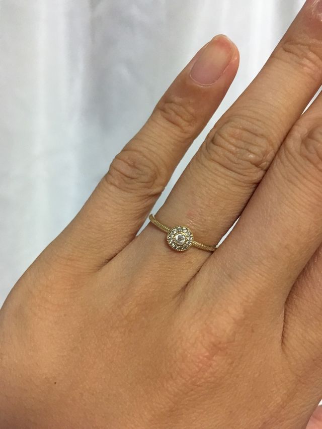 普段遣いもできるシンプルなデザインです。