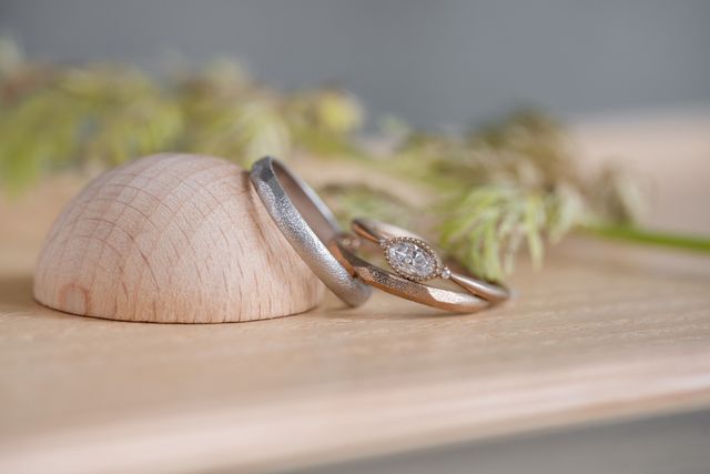 結婚指輪との並べてもかわいい。