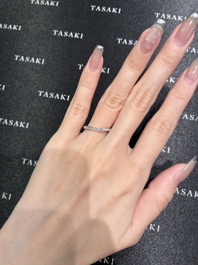 繊細で綺麗です。