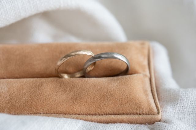 結婚指輪
ロータス