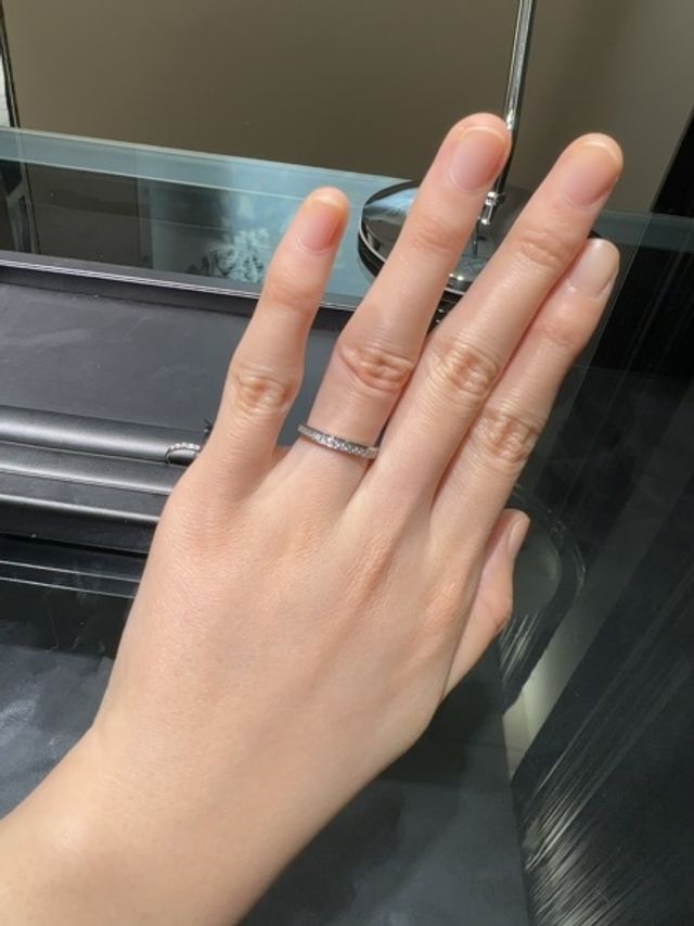上下逆に着けると少し控えめな印象になる気がします