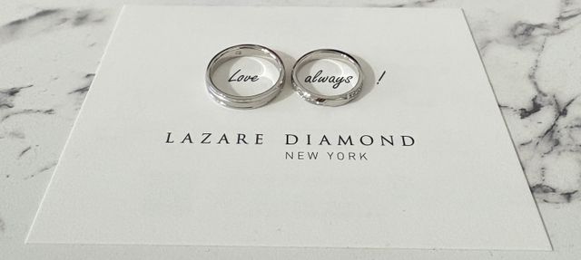 女性用がベッドフォード（右）、男性用がハイライン（左）です。