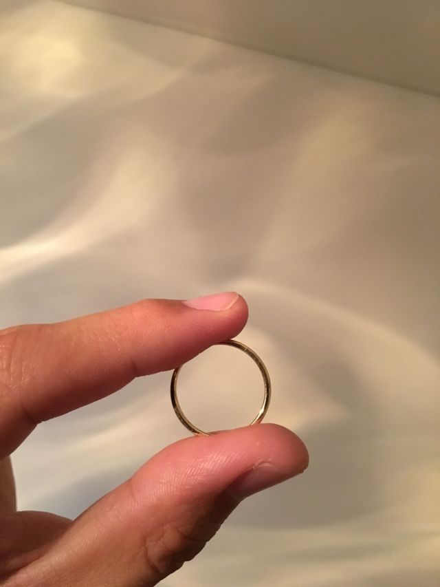 イエローゴールドのリングはプラチナよりもしっくりしました。